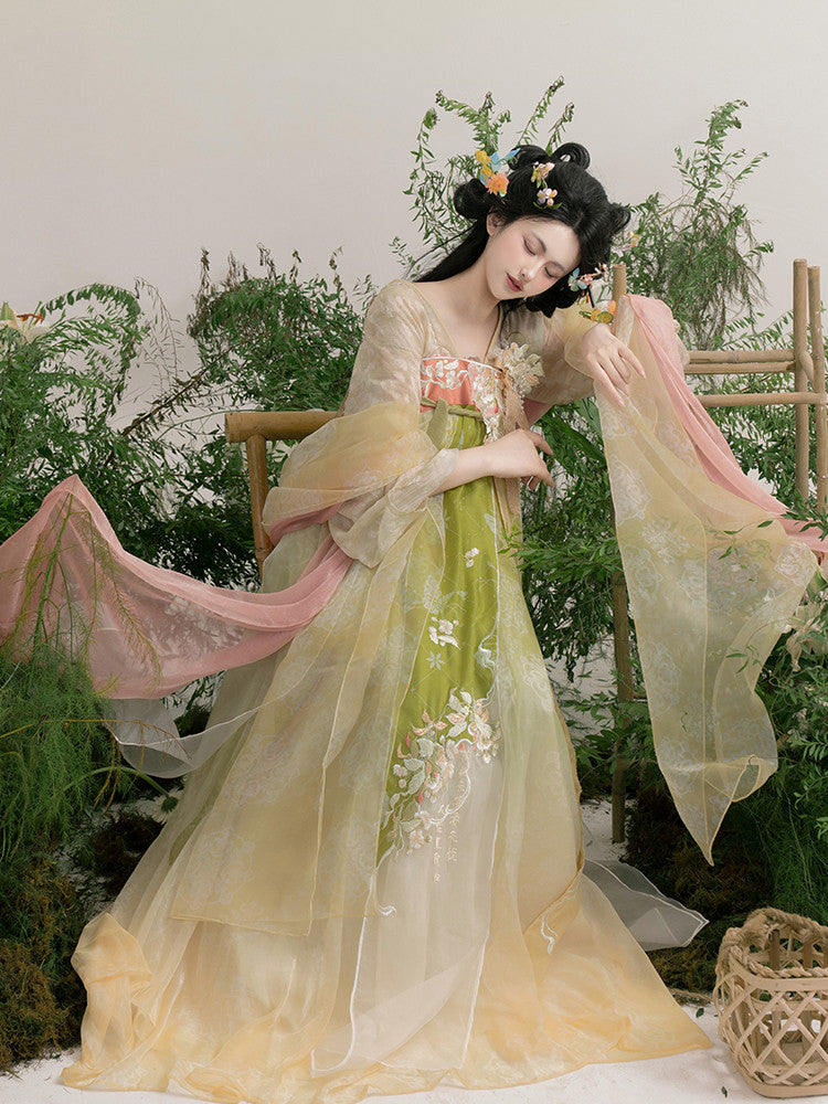[Pear Garden] Tang Hanfu - Heavy Embroidered Ruqun Set