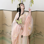 “桃瓣梦”宋制汉服：飘逸刺绣襦裙
