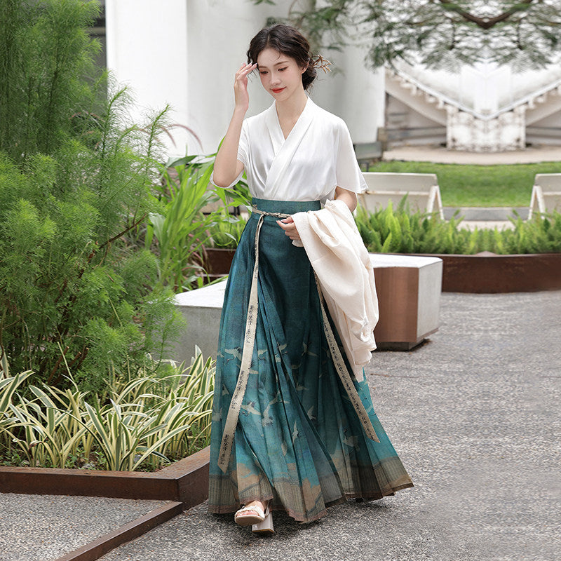 “山抹微云”仙鹤汉服：小个子友好妈咪裙套装