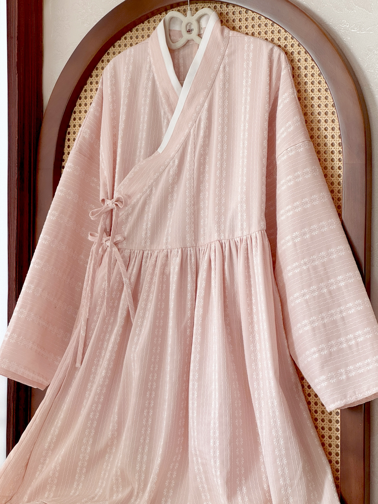 [HuaXin] Modern Ming Hanfu Set: Bijia Vest & Tieli Dress