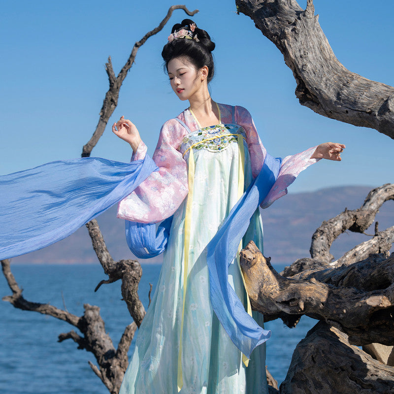 “休闲”唐汉服：重工刺绣襦裙套装