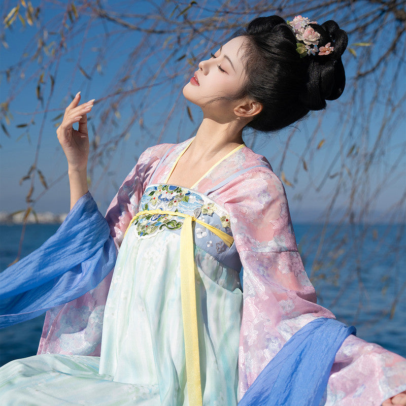 “休闲”唐汉服：重工刺绣襦裙套装