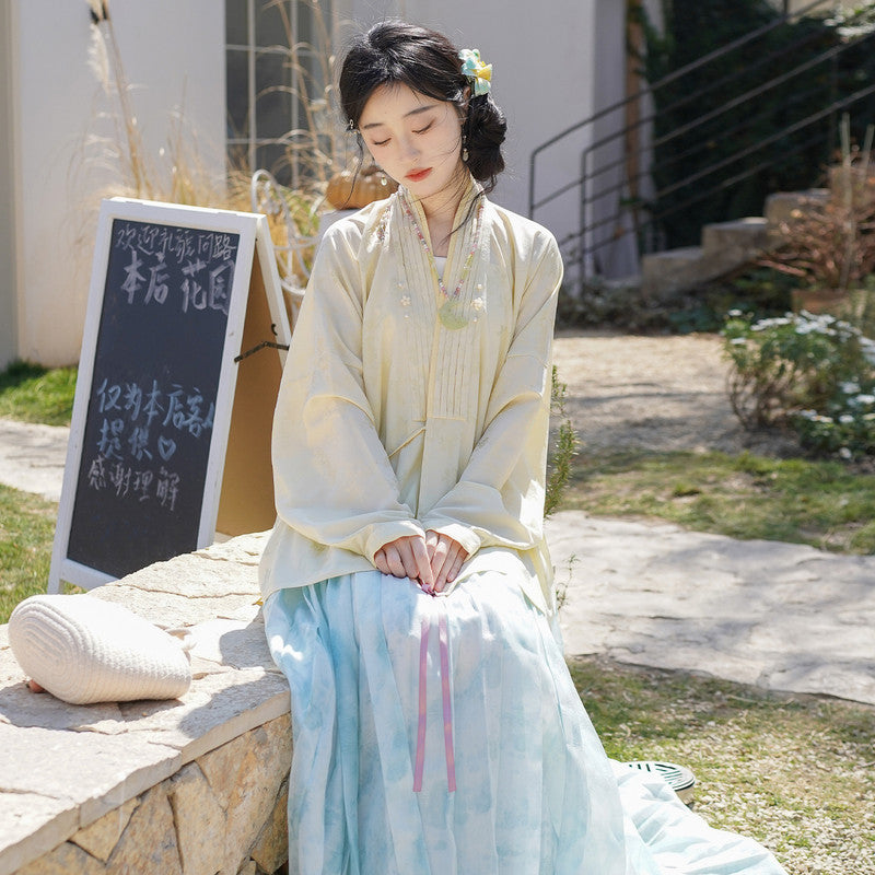 “紫罗兰之春”明制汉服：天丝交领衫与百迭裙