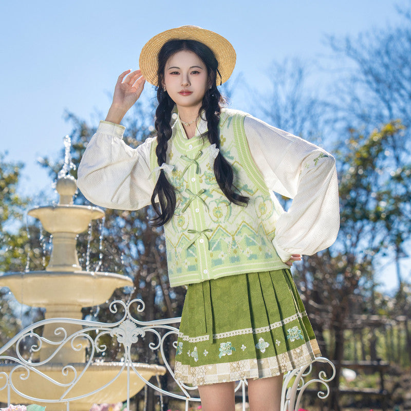 “青柠奶油”明制汉服：绣花长衫与短裙