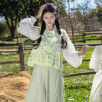 “青柠奶油”明制汉服：绣花长衫与短裙