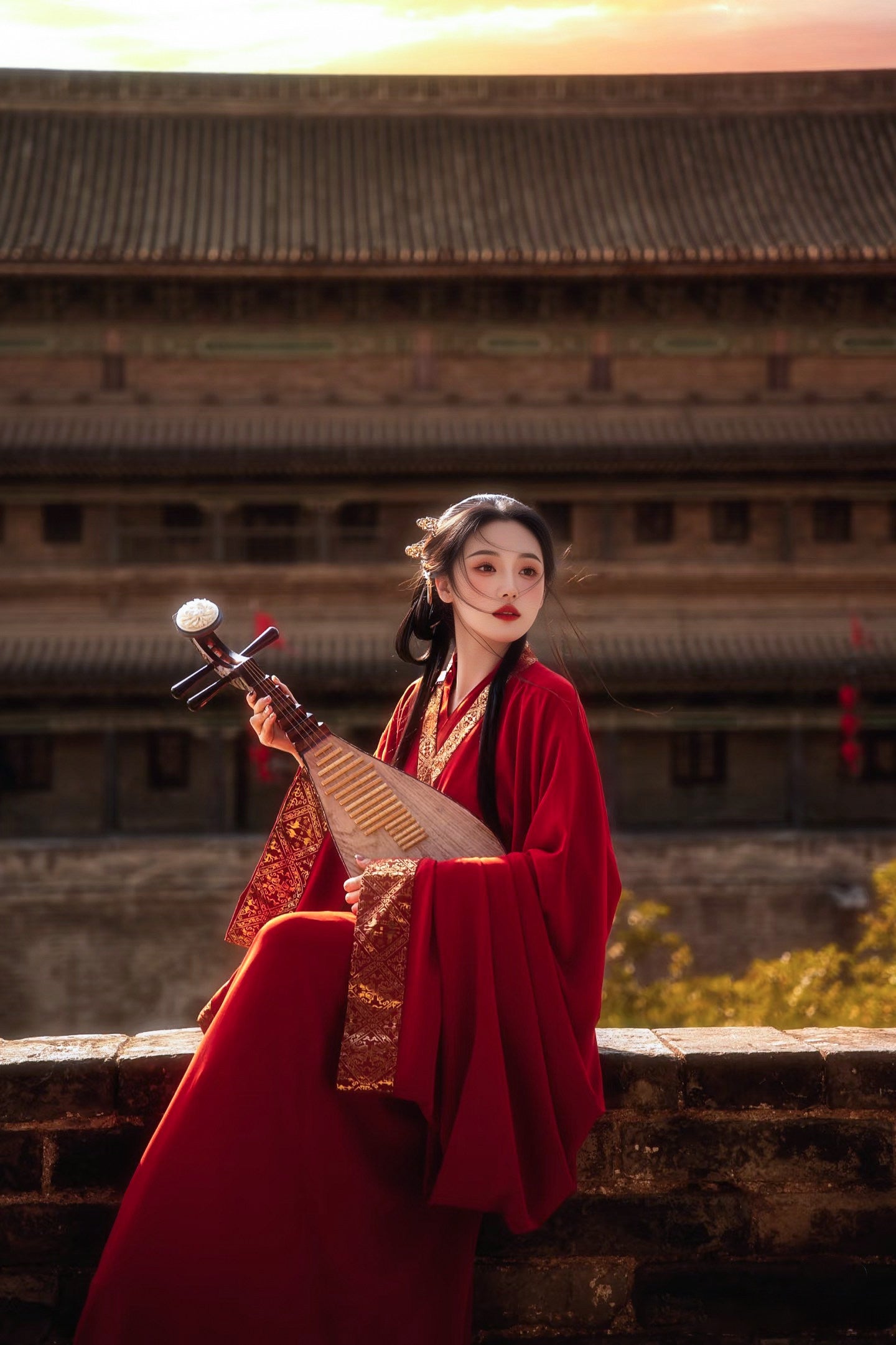Red Gold Brocade Zhiju Hanfu - Trailing Warring States Robe