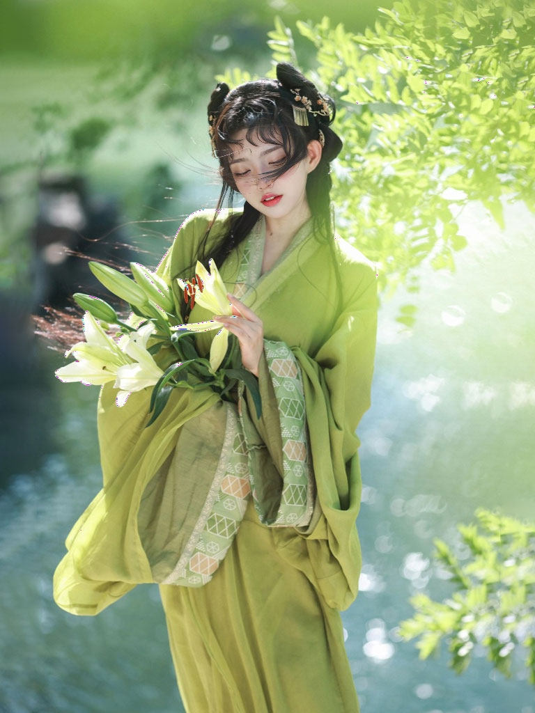仙气曳影稚雎汉服 - 纯正金锦套装