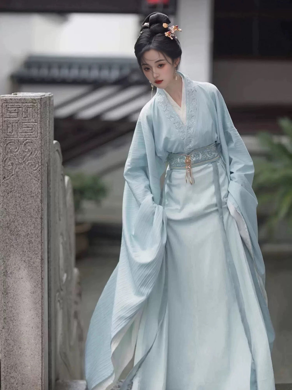 玄宫魏晋风汉服：刺绣毛领披风