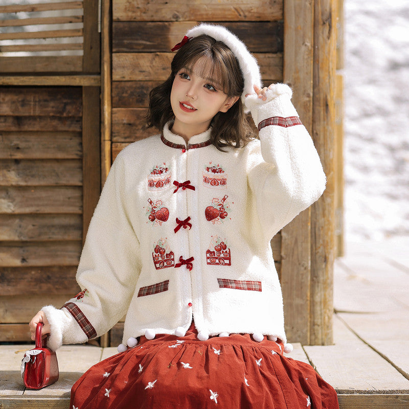 “法式甜梦”草莓汉服：冬季毛绒外套套装