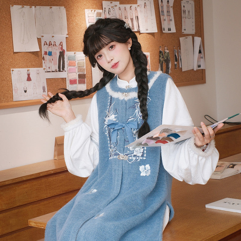 "Floating Fragrance" Winter Hanfu: Fleece-Lined Robe & Vest Set Secondary image