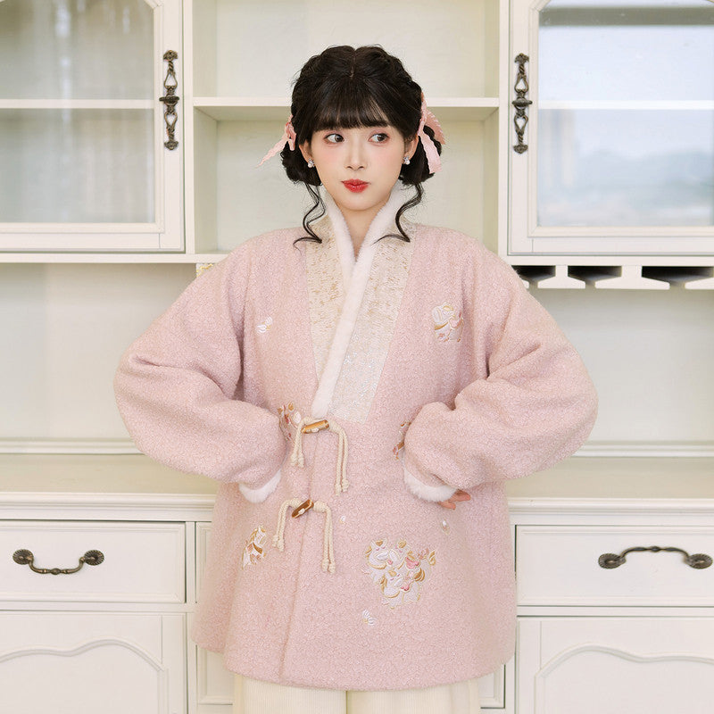 “小马麻薯”粉色毛绒汉服套装：保暖航空袖服饰