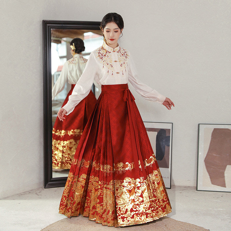 "Joyful Pi Xiu" Red Mamian Skirt Set: New Chinese Wedding Dress Secondary image