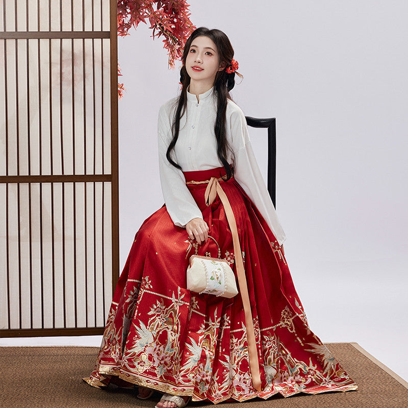 明制红马面裙套装：婚礼与新年汉服