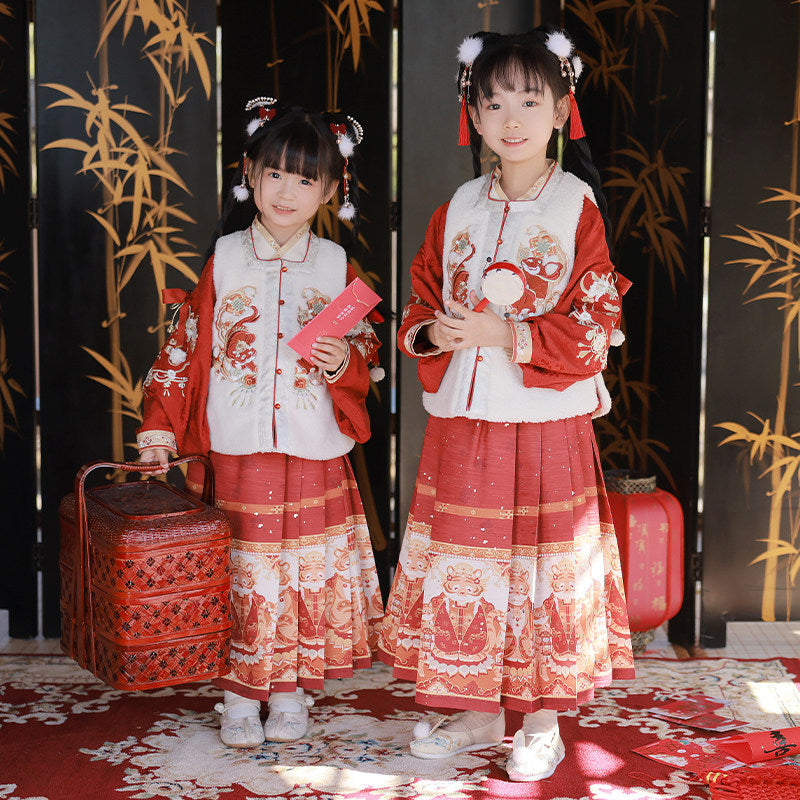 虎年女童汉服三件套 - 冬款马面裙