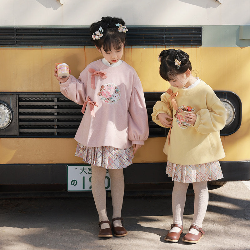 Beary Flower Cake Girls' Guofeng Woolen Jacket & Skirt Set Main image