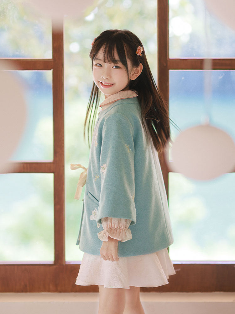 Girls' Embroidered Hanfu Set - Floral Jacket & Winter Dress