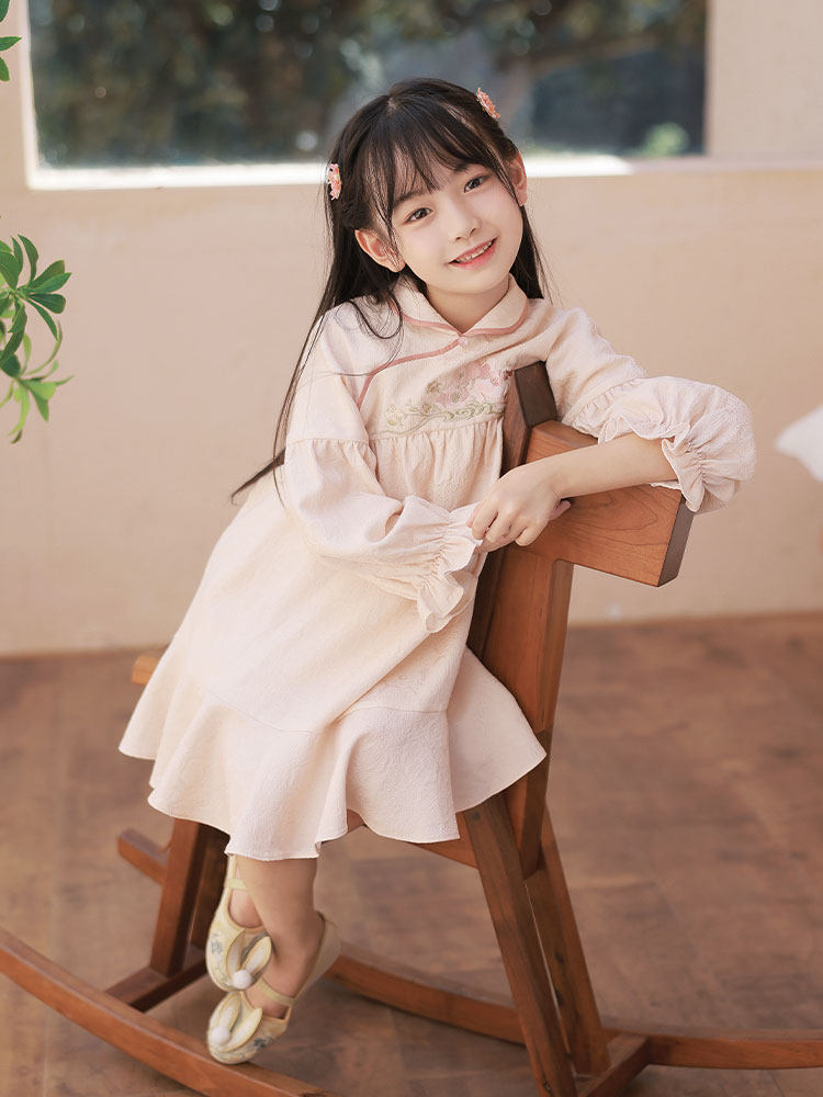 Girls' Embroidered Hanfu Set - Floral Jacket & Winter Dress