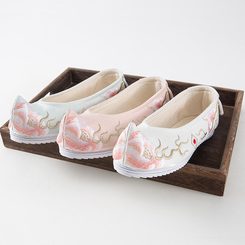 Peony Embroidered Hanfu Shoes | Flat & Wedge Arch Sole Main image
