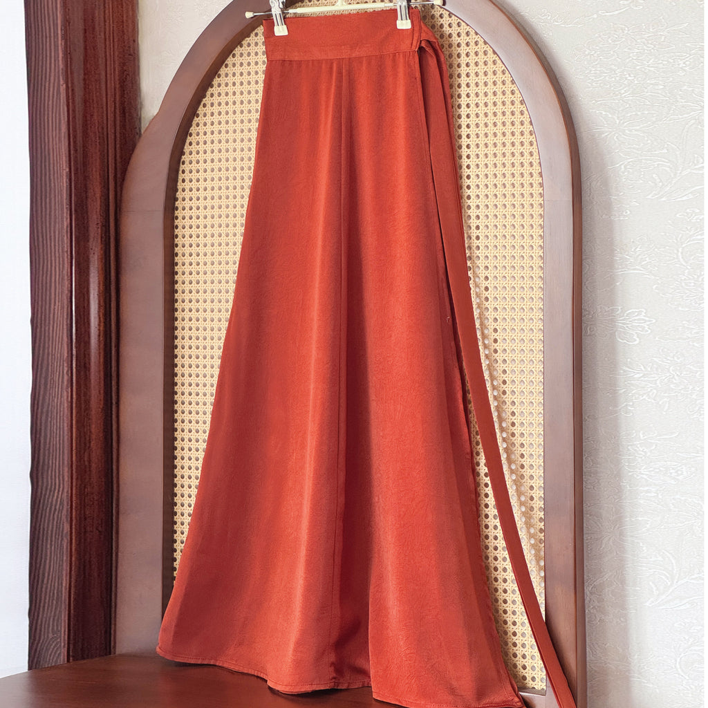 Liulan Plus Size Wei-Jin Hanfu | Shimmering 8-Panel Ba-po Skirt