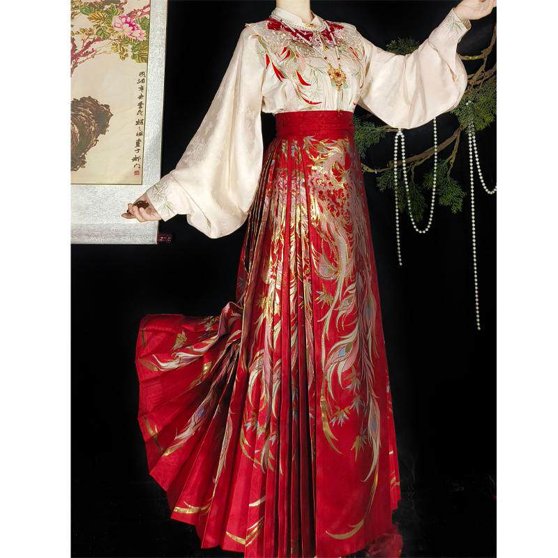 Red Plus Size Wedding Hanfu Set - Cloud Shoulder & Zhuanghua Skirt