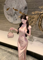 Soft Pink Rose Jacquard Qipao | Vintage Romance Keyhole Cheongsam