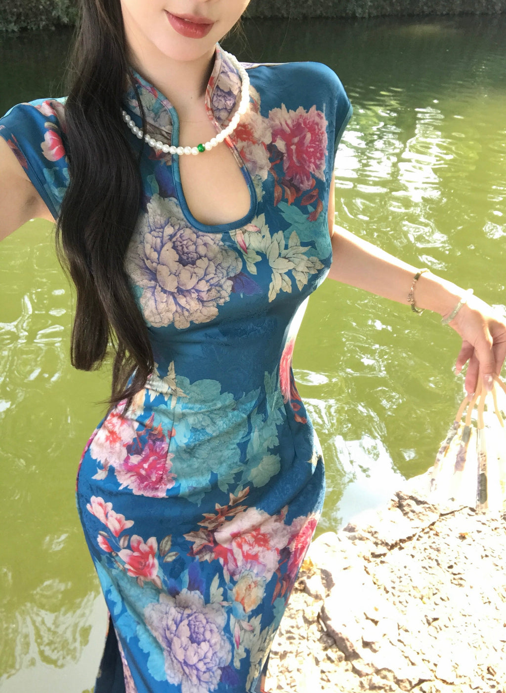 宝蓝色提花旗袍 | 性感镂空短袖旗袍