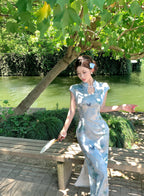 Blue Jacquard Qipao | Elegant Keyhole Scalloped Sleeve Cheongsam