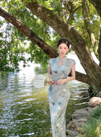 Blue Jacquard Qipao | Elegant Keyhole Scalloped Sleeve Cheongsam